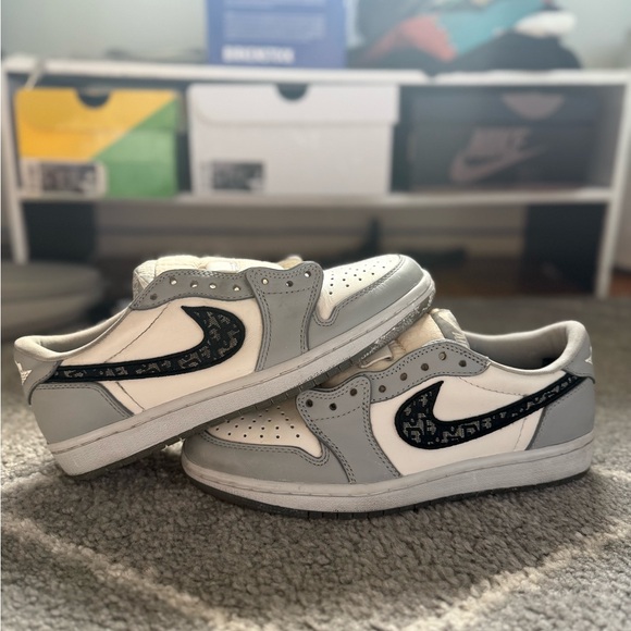 DIOR JORDAN 1 SIZE 7 GREAT CONDITION - Picture 1 of 8